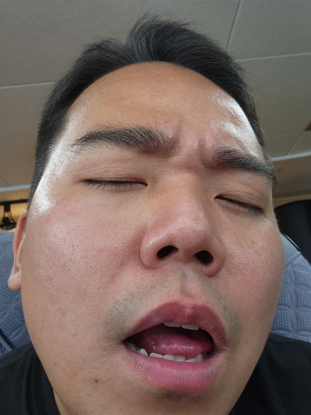 치명적인 염보성.jpeg.webp