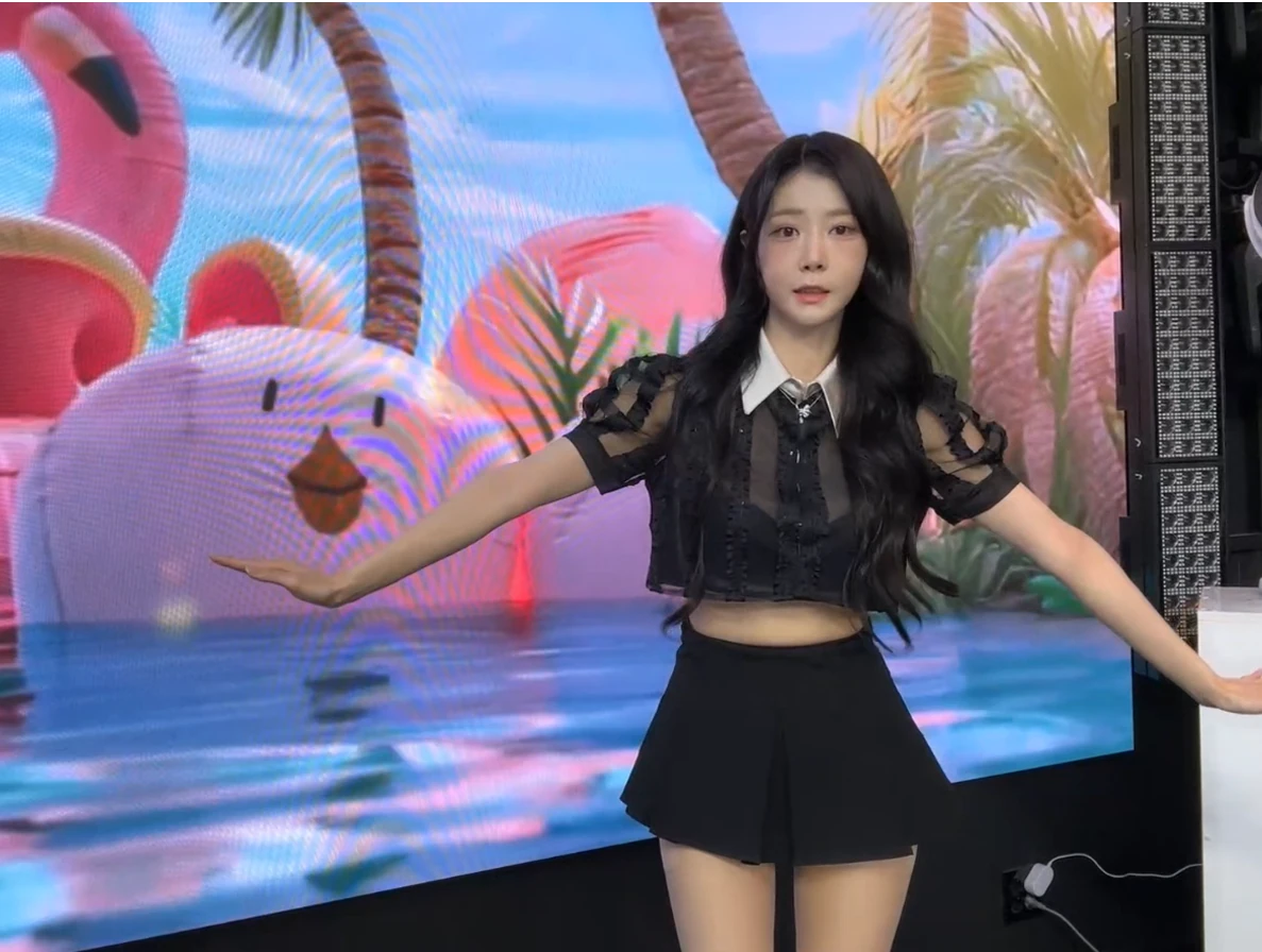 25-08-28 리아9.webp