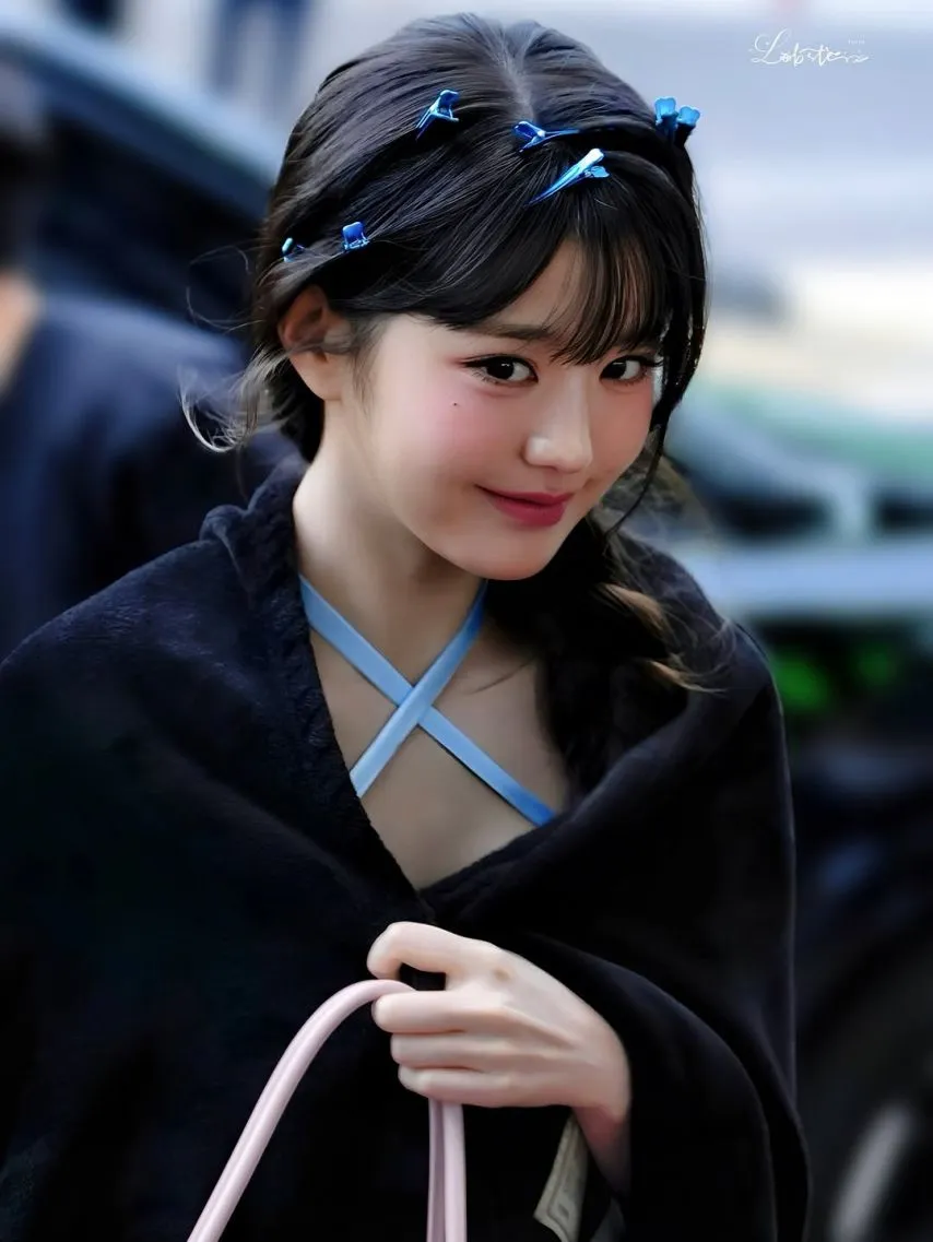 988701042_emcpYIvg_F73q5EtyC2axhbUo.jpg.webp