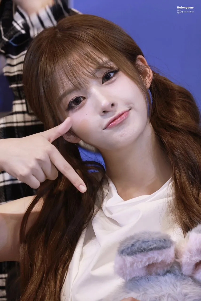 988701042_pCEcSdlB_TWt3DarfqZkAPHY7.jpg.webp