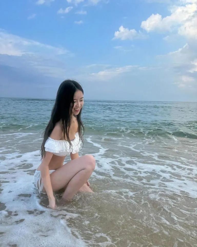 2042544310_cEWHIs9L_S8r2VyvKPBnoCx1f.jpeg.webp