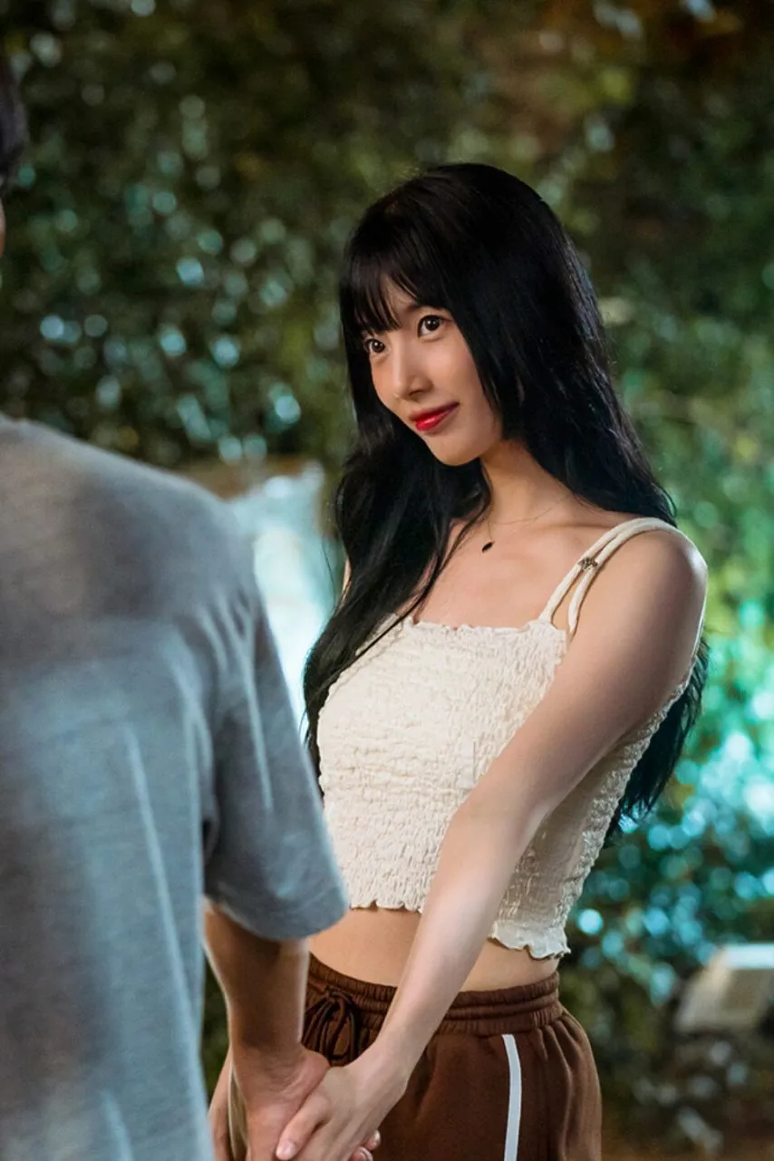 1995115991_Tm049bBQ_sWk7AECYvJVxSUZf.jpg.webp