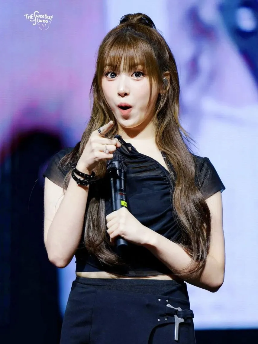 1930735395_T6Xfb7oa_xcSErAhMjUz3FVZC.jpg.webp