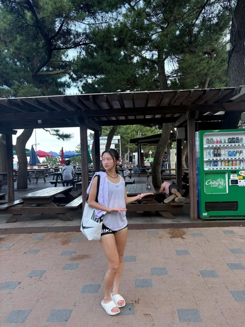 3553378641_GqeLAugO_02MS6FnhkTUXI1c7.jpg.webp