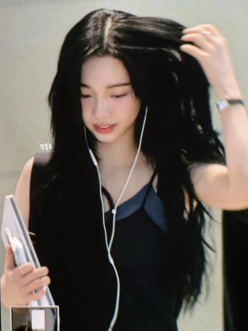 1930735395_M4eIoLED_nayQxX5KzgsF3G7T.jpg.webp