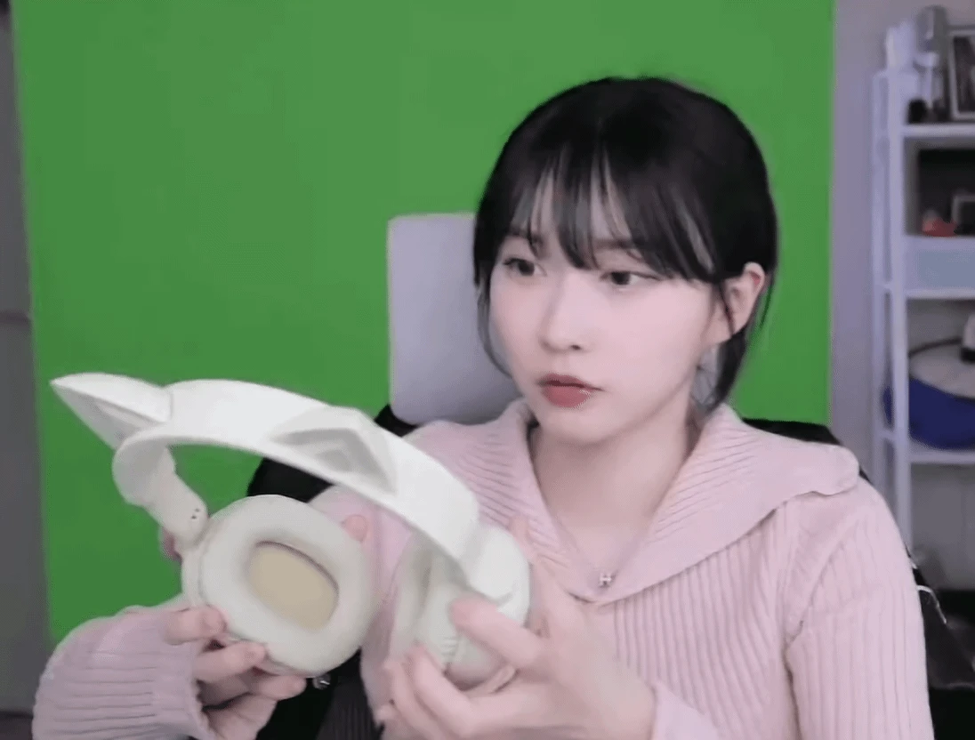 e24b1a5621a941e18d3880797f3eda05.gif.webp