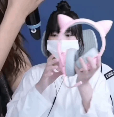 d3a87e1152d44561a16f8487b70d8d98.gif.webp