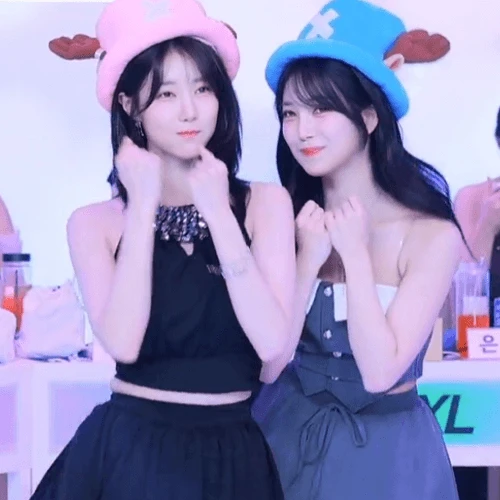 리아타니1.gif.webp