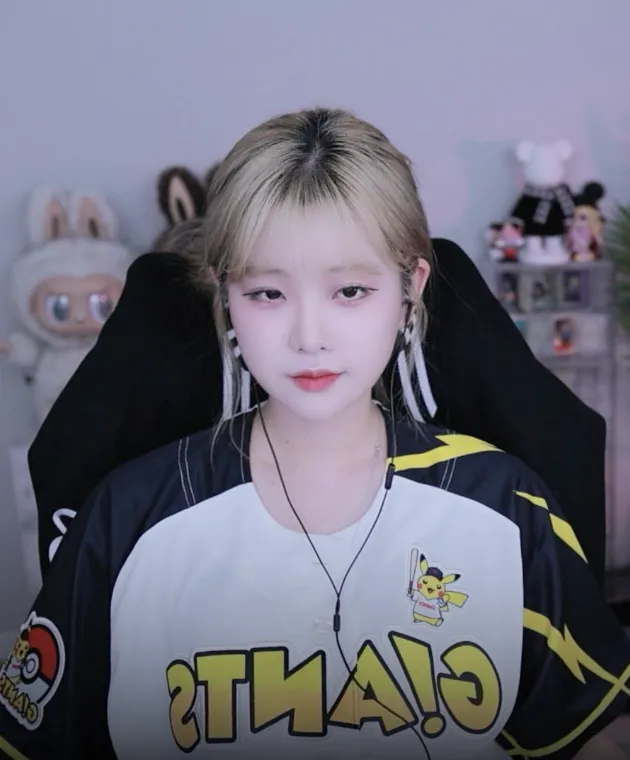 스크린샷 2025-10-05 오후 7.02.51.png.webp