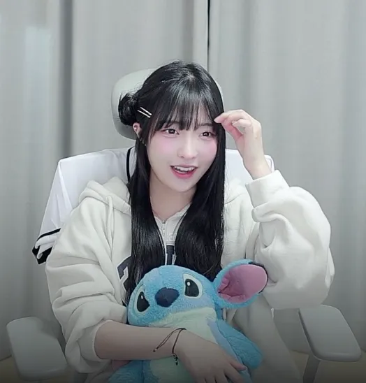스크린샷 2025-10-24 오후 7.41.56.png.webp